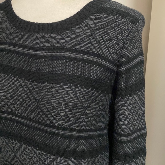 Mossimo Black & Gray Soft Knit Sweater - Picture 3 of 15